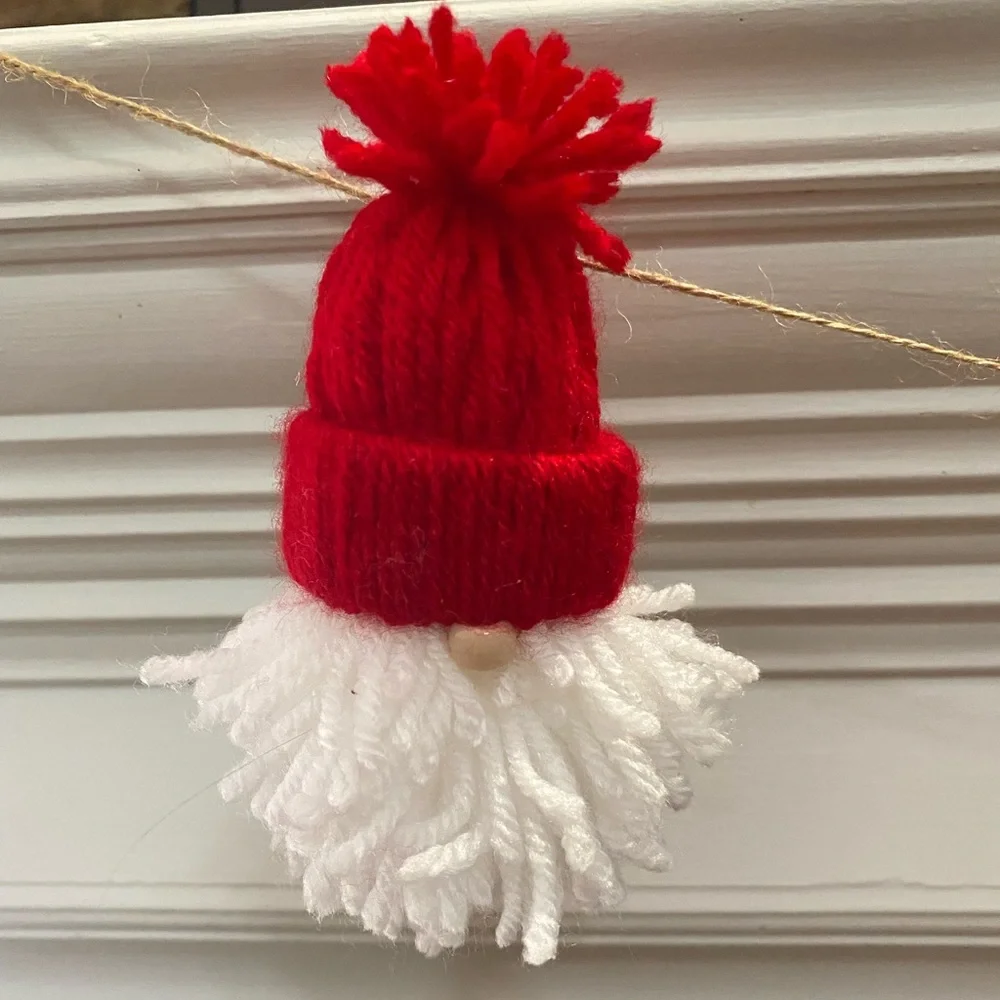Yarn Santa Gnome Garland